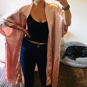 Glossy light pink kimono